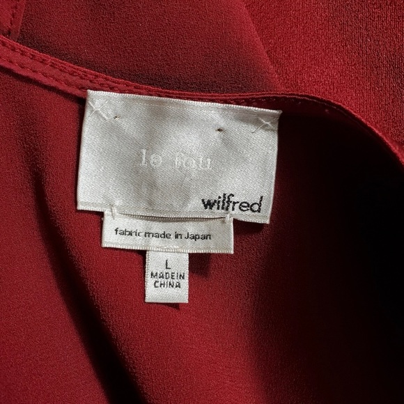 Wilfred Le Fou Red Satin Sleeveless Top - Picture 5 of 6